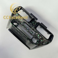 Remplacement pour Ford Mustang S650 2024+ : Garniture de cadre radio en fibre de carbone forgée avec paillettes vertes