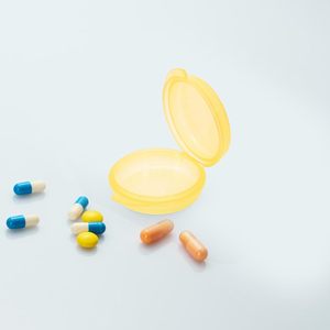 1g 3g 5g 10g PlasticJars Flip Top Lid <b>Mini</b> Storage <b>Bottle</b> - Product Image 4