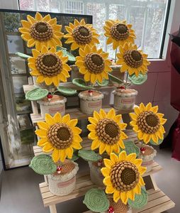 Flores tejidas a <span class=keywords><strong>ganchillo</strong></span> <span class=keywords><strong>de</strong></span> girasol <span class=keywords><strong>de</strong></span> una sola capa al por mayor, girasol tejido hecho a mano con acabado <span class=keywords><strong>de</strong></span> <span class=keywords><strong>ganchillo</strong></span> en maceta - Product Image 4