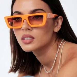 Gafas de Sol Rectangulares de Color Caramelo a la Moda 2022, Gafas de Sol Cuadradas Pequeñas Coloridas con Protección UV400 para Hombre y Mujer - Product Image 1