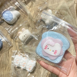 ของเล่นบีบลดความเครียดรูปหน้าลูกสุนัขและอุ้งเท้าแมว TPR สำหรับเด็กและผู้ใหญ่ ของขวัญบีบเล่นคลายเครียด - Product Image 2