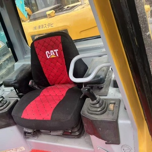 รถดันดิน CAT D5G กำลัง 74 กิโลวัตต์ ความจุดันดิน 2.8 เมตร น้ำหนักเครื่อง 5000 กิโลกรัม อุปกรณ์ก่อสร้าง - Product Image 4
