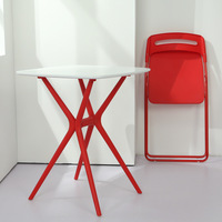 Table d'appoint moderne en plastique PP à plateau solide, durable, à faible entretien, pour intérieur et extérieur, idéale pour les balcons de toit et les centres commerciaux