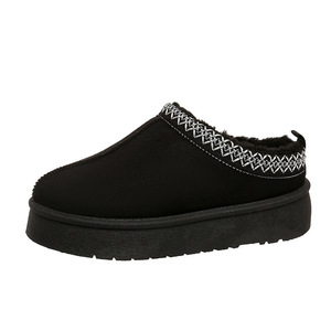 2025 automne/hiver nouvelles femmes anti-dérapant chaud et velours fond épais demi haut chaussures Ins polyvalent extérieur bottes <span class=keywords><strong>de</strong></span> <span class=keywords><strong>neige</strong></span> en gros - Product Image 3