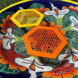 Plastic Bee Feeding and Drinking Tray Hexagonal Floating Board Waterproof Portable Outdoor Garden <b>Tool</b> - Product Image 4