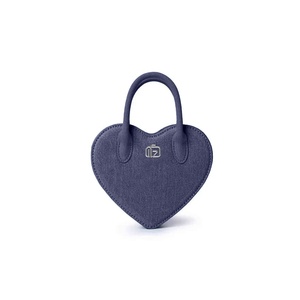 Premium di alta qualità in Denim nero da donna piccole borse a tracolla a forma di cuore da donna borse da donna - Product Image 5