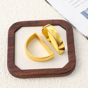 Set di <span class=keywords><strong>portatovaglioli</strong></span> in <span class=keywords><strong>oro</strong></span> opaco di lusso moderno all'ingrosso matrimonio decorativo in metallo <span class=keywords><strong>portatovaglioli</strong></span> anelli semicerchio ristoranti natale - Product Image 5
