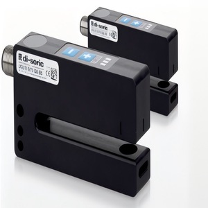 Capteur ultrasonique Di-Soric UGUTI F8 pour usage industriel, matériau polyamide - Product Image 1