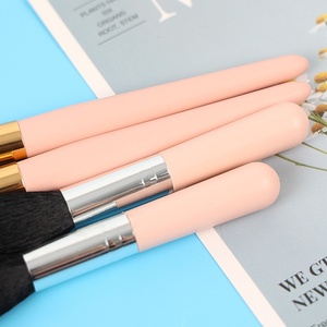 Ensemble de pinceaux de maquillage à long manche, poils synthétiques doux, pour fond de teint, blush, anticernes, fard à paupières, poudre libre, pinceaux cosmétiques pour le visage - Product Image 4