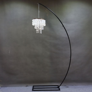 Decorazione del palcoscenico del matrimonio arco lampadario in metallo gancio mezzo cerchio sfondo Display telaio ad arco - Product Image 1
