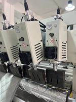 Machine à matelasser à ultrasons de type pneumatique