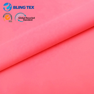 Polyester <span class=keywords><strong>microfibre</strong></span> peau de pêche tissu 100% polyester sergé peau de pêche imperméable pantalon de plage tissu microfibrique - Product Image 6