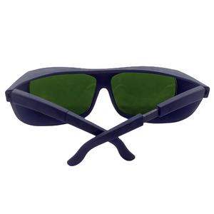 Lunettes de sécurité laser IPL 190nm-2000nm Nouvelle construction et lunettes de protection spécifiques à l'industrie pour la cosmétologie - Product Image 4