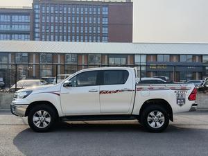 Toyota Hilux 2.7L Automática 4x4 de <span class=keywords><strong>4</strong></span> Asientos, <span class=keywords><strong>Camioneta</strong></span> Usada de 2018 - Product Image 4