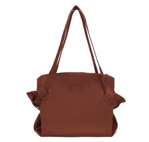 กระเป๋าใส่ของผู้หญิงความจุขนาดใหญ่สำหรับเดินทางไปแคมป์ปิ้งกระเป๋าคาดลำตัวสะพายไหล่ดีไซน์ใหม่สำหรับปีนเขา - Product Image 6