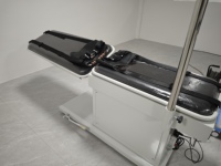 YGT04 Table de traction de décompression informatisée électrique luxueuse Lit de traction de la colonne lombaire chiropratique à prix compétitif