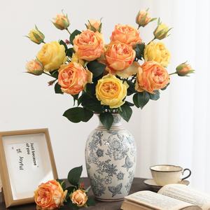 <span class=keywords><strong>Bouquet</strong></span> <span class=keywords><strong>de</strong></span> <span class=keywords><strong>fleurs</strong></span> artificielles haut <span class=keywords><strong>de</strong></span> gamme style européen Dela Show Rose Vintage à 2 têtes avec bords brûlés pour mariage et décoration intérieure - Product Image 4