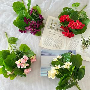 ดอกไม้ประดิษฐ์ ยี่ยี่ ฟลาวเวอร์ส ช่อบีโกเนีย 37 ซม. สีชมพู แดง ม่วง สำหรับตกแต่งงานแต่งงาน ตกแต่งบ้าน และเป็นพร็อพถ่ายภาพ - Product Image 4