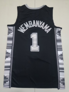 Maglie da Basket all'Ingrosso Stile San Antonio - Wembanyama # 1 Vassell # 24 <span class=keywords><strong>Duncan</strong></span> # 21 Loghi Ricamati, Prezzo Diretto di Fabbrica - Product Image 1
