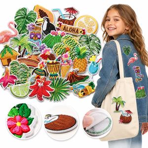 Parches Bordados Termoadhesivos al por Mayor con Diseños Tropicales: Aloha, Flamenco, Tucán, Tiki, Piña, Palmera, Monstera - Product Image 1