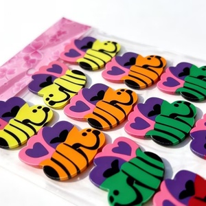 Venta al por mayor de fábrica: Nuevo diseño de papelería escolar, múltiples gomas de borrar divertidas con forma de abeja, colores de moda, gomas de borrar seguras para uso infantil. - Product Image 3