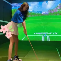 Fabrika doğrudan satış en kaliteli benzersiz akıllı Golf simülatörü vuruş ekran Golf simülatörü