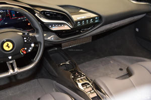 Sezione anteriore in carbonio secco stile OEM della sella centrale a secco in carbonio accessori interni per <span class=keywords><strong>Ferrari</strong></span> SF90 - Product Image 2