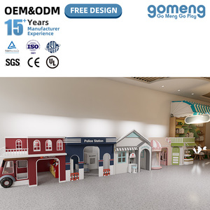 Aire de jeux intérieure pour enfants, certifiée conforme aux normes, avec une zone de jeu souple commerciale, une maison de jeu de rôle et une salle de maquillage. - Product Image 1