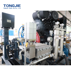 Système de jet d'eau ultra haute pression entraîné par <span class=keywords><strong>moteur</strong></span> <span class=keywords><strong>diesel</strong></span> utilisé pour le décapage de lignes de passage à niveau zébrées - Product Image 5