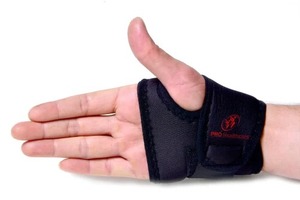 อุปกรณ์พยุงข้อมือ PRO Healthcare พร้อมห่วงรัดนิ้วหัวแม่มือสำหรับออกกำลังกายและครอสฟิต - สำหรับผู้ชายและผู้หญิง - Product Image 2