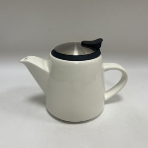 Théière de voyage moderne en céramique rouge sans plomb de 600 ml (20 oz) avec couvercle en acier inoxydable et infuseur extra-fin pour thé en vrac et café - Product Image 3