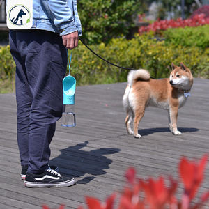 पोर्टेबल पालतू कुत्ता पानी की बोतल छोटे बड़े कुत्तों के लिए पालतू पशु उत्पाद यात्रा पिल्ला पीने का कटोरा आउटडोर पालतू जानवर पानी की मशीन कुत्ते फीडर - Product Image 4