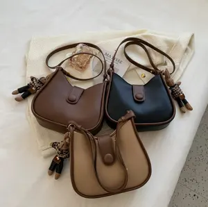 Custom LOGO ladies leather fashion handbag ladies high quality leather shoulder bag ladies weekend dating bag