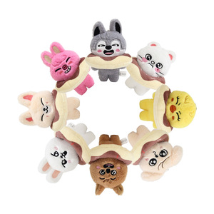 <span class=keywords><strong>Stray</strong></span> Kids SKZOO 12cm Peluches de Anime Tipo Oso Llavero Juguetes de Peluche Venta al por Mayor Muñecos Derivados de Animación de Fábrica - Product Image 1
