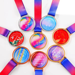 ميدالية شفافة مطبوعة بألوان مخصصة ، ذهبية ، وفضية ، وبرونزية ، وجوائز رياضية ، وتغليف صندوق أحمر ماراثون ، حروف كريستال - Product Image 5