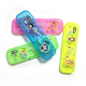 Estuche escolar de plástico personalizado para niños y estudiantes, caja de lápices de papelería con forma de crayón bonita - Product Image 3