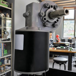 이중 차축 구성의 77mm 고토크 브러시리스 <span class=keywords><strong>DC</strong></span> 모터 보트용 영구 자석 재활 기계 모터 - Product Image 6