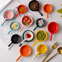 Creatieve compacte keramische ronde dipschaal, magnetronbestendig, modern minimalistisch design, onderglazuurtechniek, voor snacks en fruit.