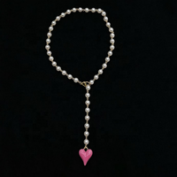 Collier tendance CH-LAN2193 avec perles rondes, collier en Y avec perles, collier avec breloques en forme de cœur en émail multicolores, bijoux en gros