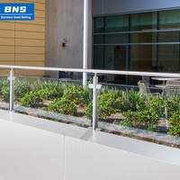 BNS personnalisation rapide poteau de colonne en verre inoxydable balustrade garde-corps en verre intérieur garde-corps en verre de balcon
