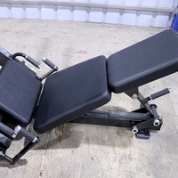 Presse à jambes pour la musculation en salle de sport commerciale