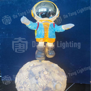 Luz decorativa de astronauta para exteriores IP65, iluminación de paisaje para Navidad, carnaval y decoración festiva. - Product Image 2