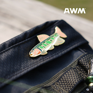 Badge en métal AWM Trout, épinglette en émail, badge de pêcheur, décoratif pour la pêche - Product Image 4