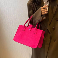 Vente en gros de sacs à main colorés écologiques pour femmes sac de courses personnalisé fourre-tout en feutre réutilisable de qualité supérieure avec poignée