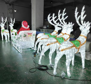 Sculpture LED extérieure de qualité supérieure acrylique père noël traîneau renne chariot décoration du nouvel an - Product Image 1