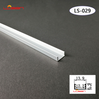 LS-029 Mini fente T piste Extrusion panneau carré en aluminium 6000 série Grade pour LED éclairage bande coin coupe personnalisée