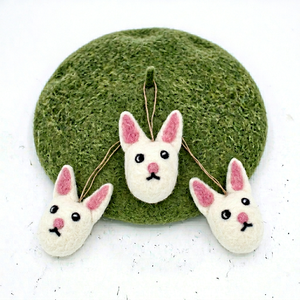 Adorno de Cabeza de Gato de Fieltro y Lana Blanca - Mini Guirnalda Hecha a Mano para Niños - Product Image 4