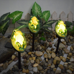 Lampe solaire de jardin en forme de grenouille, étanche, LED, décorative, pour cour, patio, paysage, en résine, alimentée à l'énergie solaire - Product Image 2
