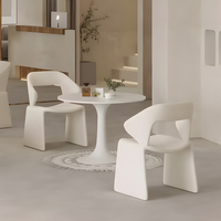 Mobilier de salle à manger nordique moderne chaise de salle à manger design haut de gamme à dossier incurvé en tissu de couleur personnalisée