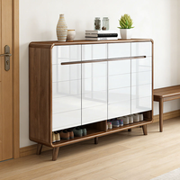 Meuble à chaussures moderne en bois massif blanc laqué, structure en noyer, design modulaire rotatif et réglable pour l'entrée et le couloir